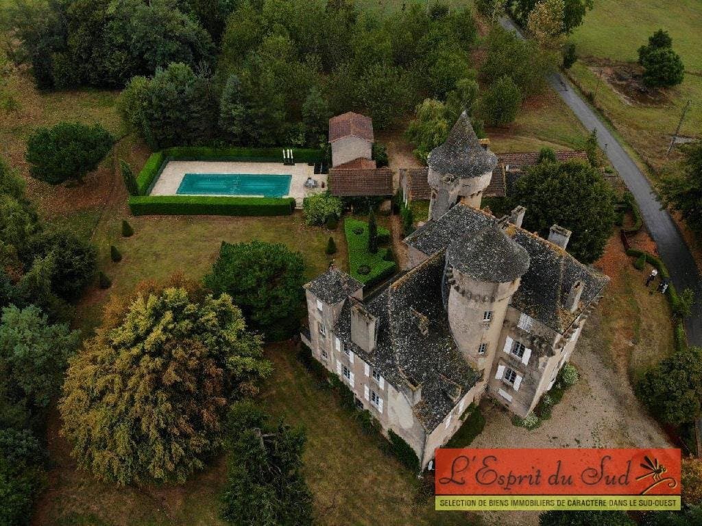 Castles for sale in France — Castle Collector marketplace